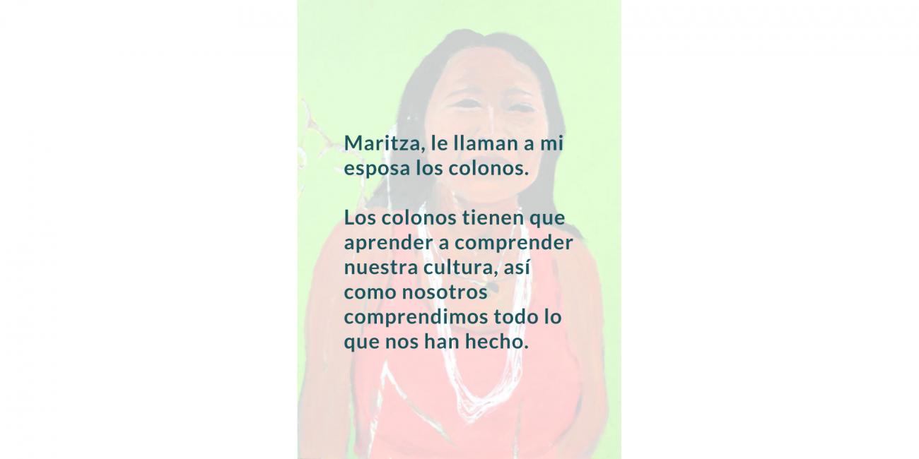 Texto sobre retrato de mujer indígena con blusa roja